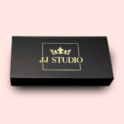 JJ Studio Volumen Wimpern im D Curl für die Wimpernverlängerung mit einer Wimperndicke von 0,05 mm in den Längen 8 - 15 mm in der Farbe Schwarz-matt.
