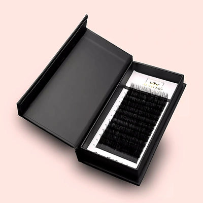 JJ Studio Volumen Wimpern im D Curl für die Wimpernverlängerung mit einer Wimperndicke von 0,05 mm in den Längen 8 - 15 mm in der Farbe Schwarz-matt.